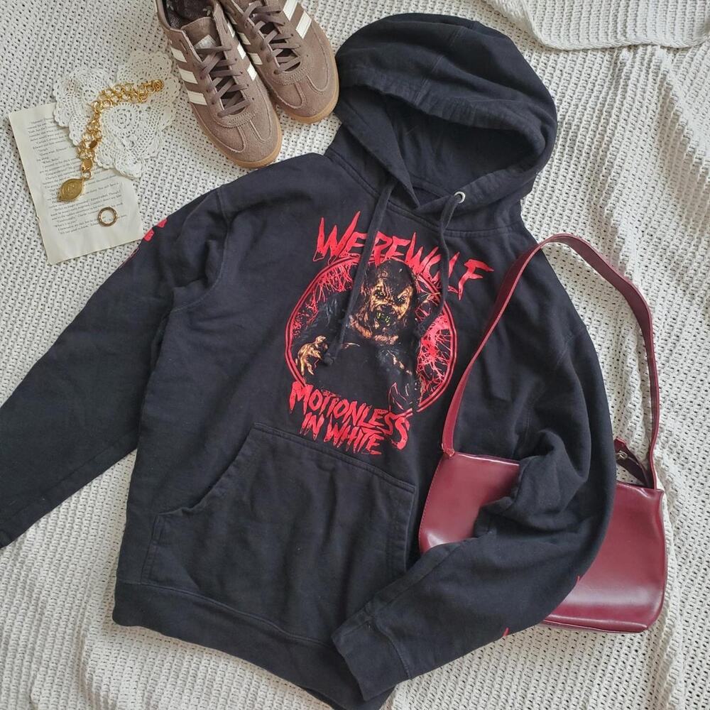Motionless in white graphic band hoodie excellent condition